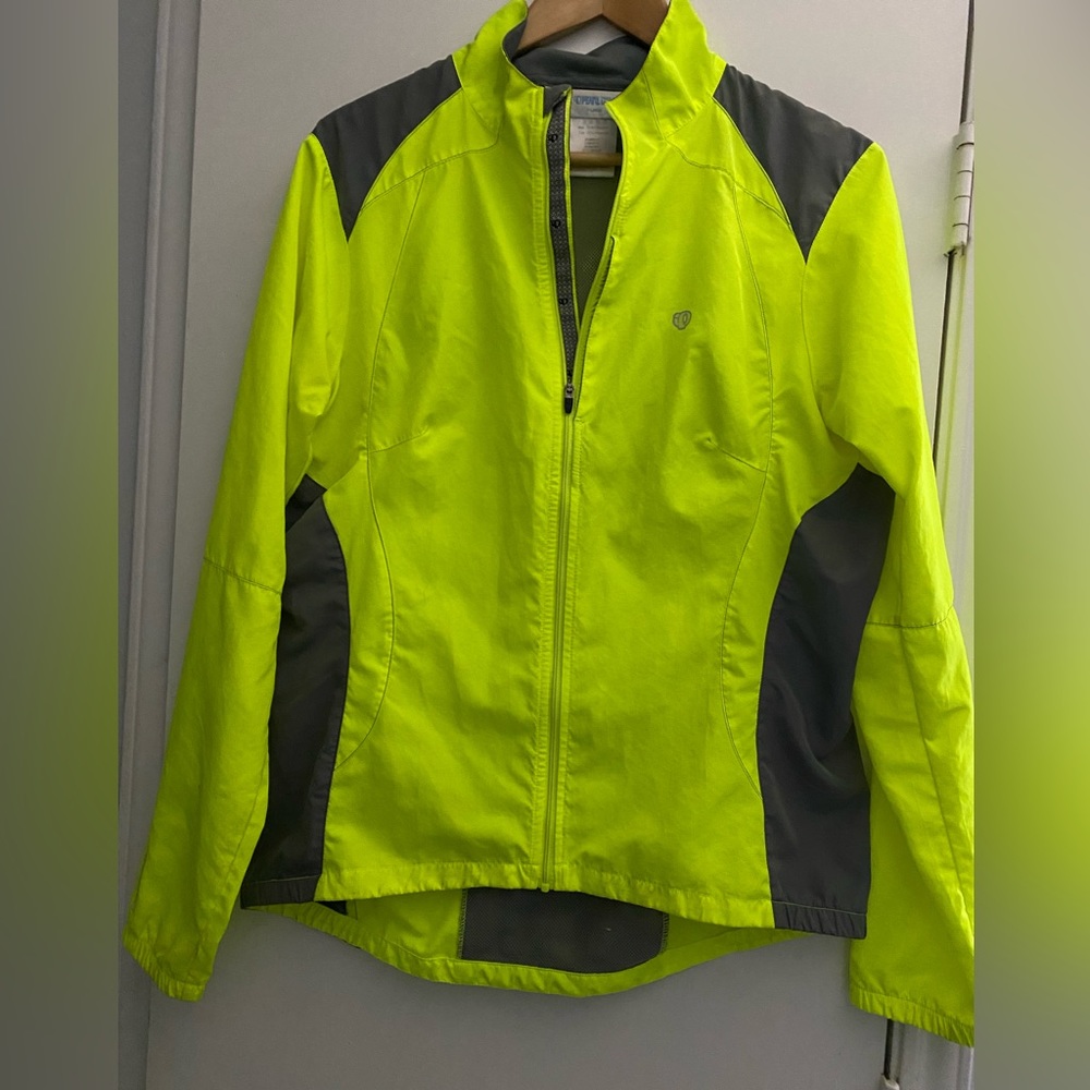 XL Pearl Izumi jacket bright yellow with fluorescent areas on back.